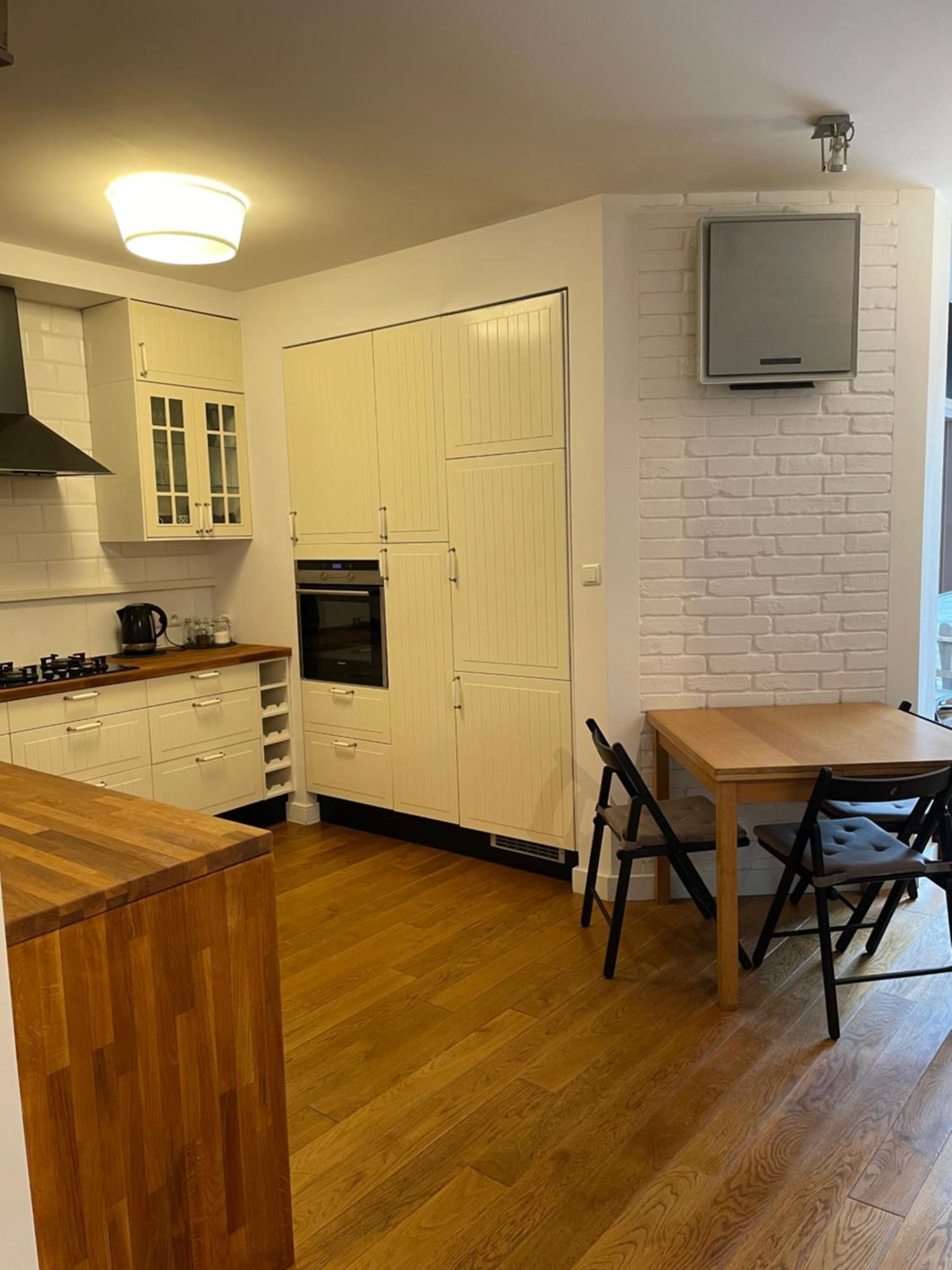 Family Apartment On Saska Kepa Warsaw Luaran gambar